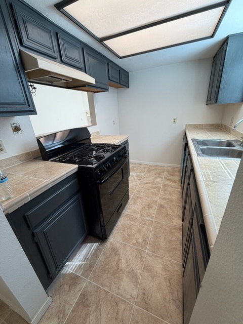 Townhouse-Style Apartment for Rent - Glendale, CA - Фото 3