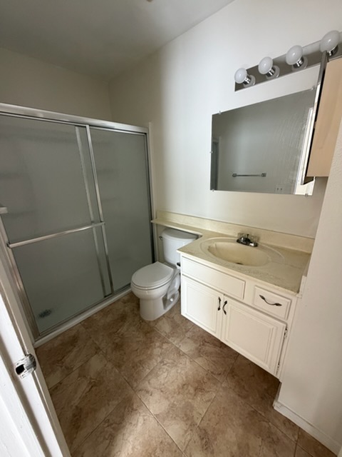 Townhouse-Style Apartment for Rent - Glendale, CA - Фото 8