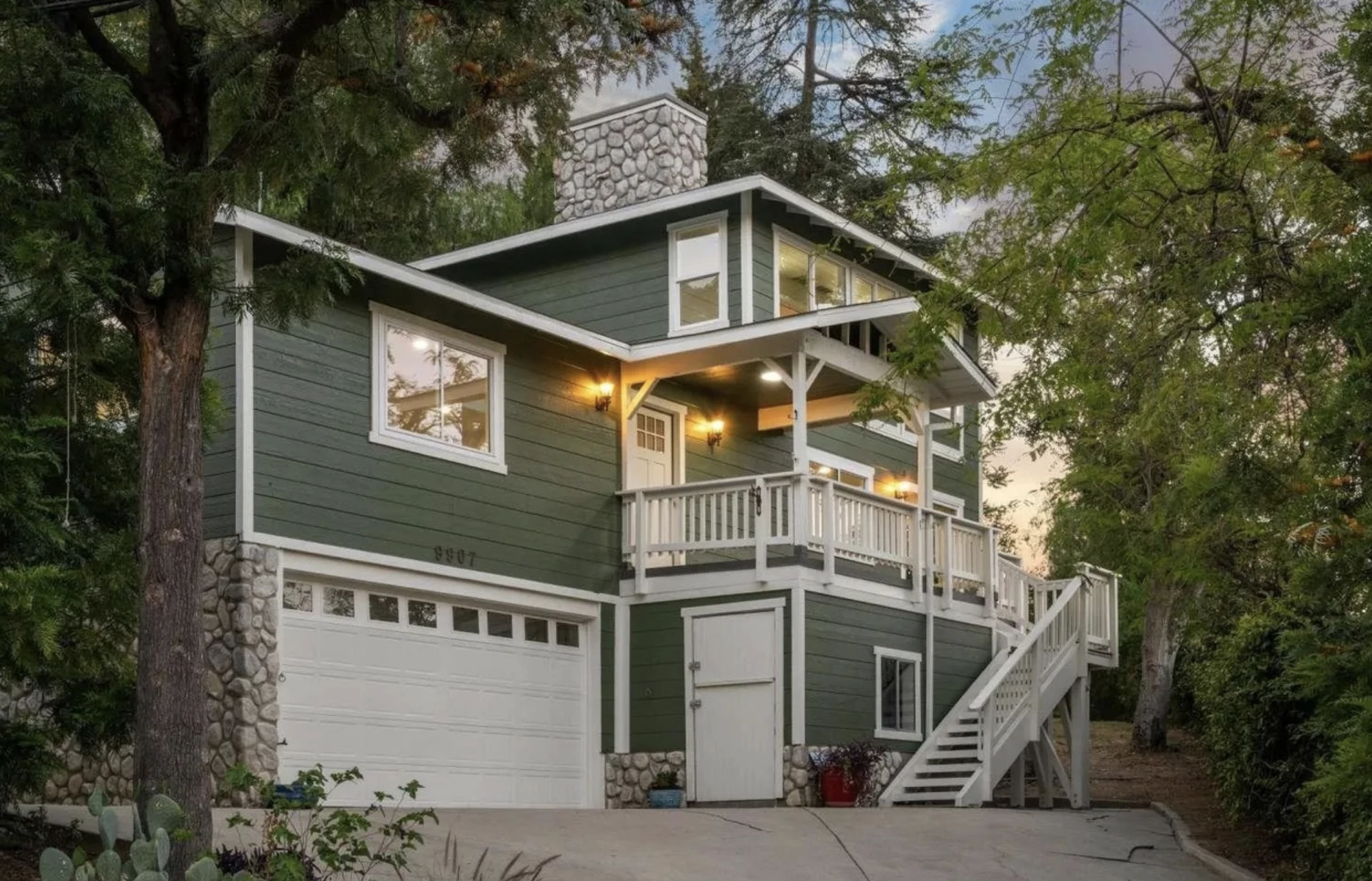 3 bd, 3 ba на продаж