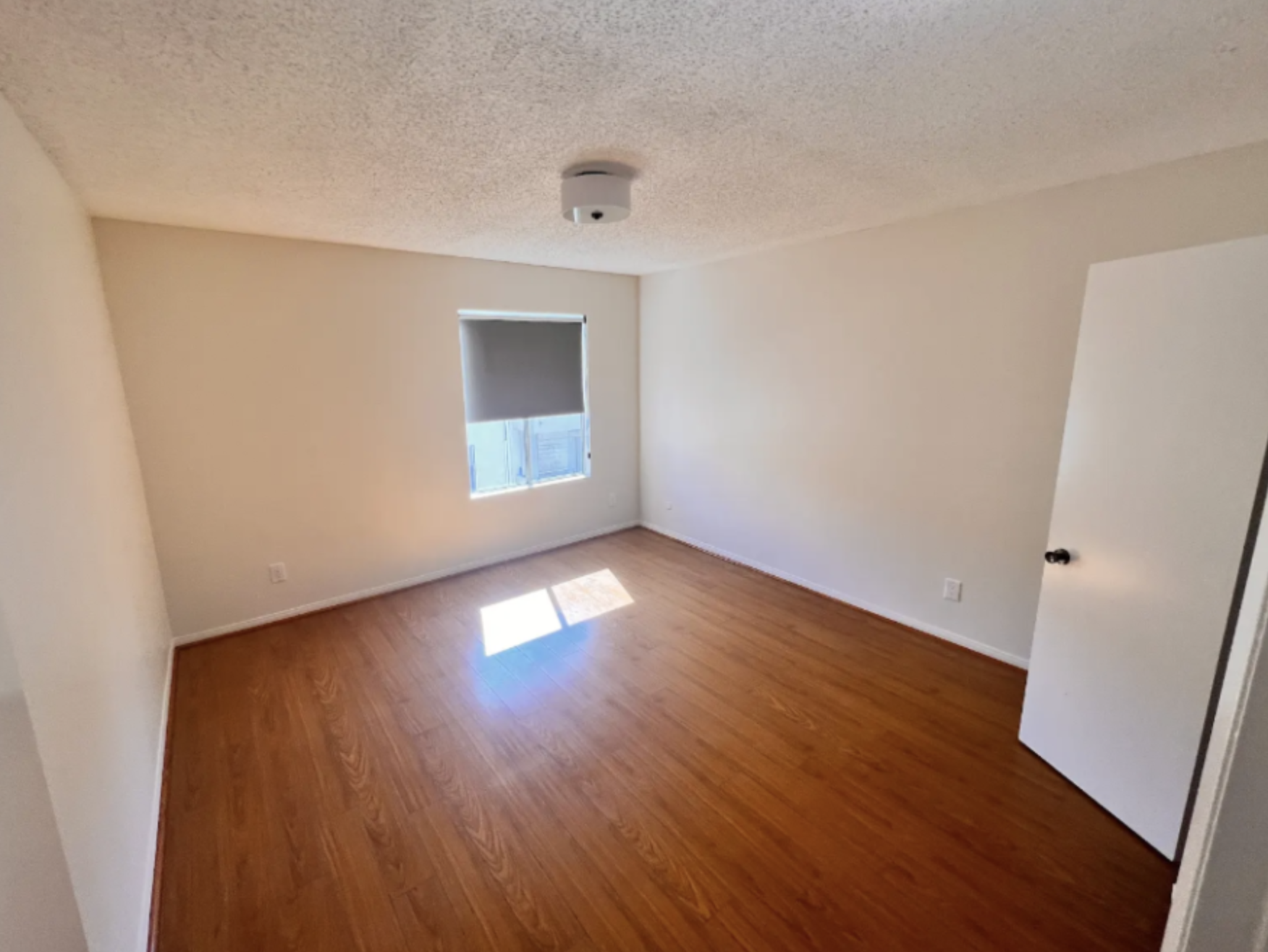Apartment for Rent - Glendale, CA - Фото 3