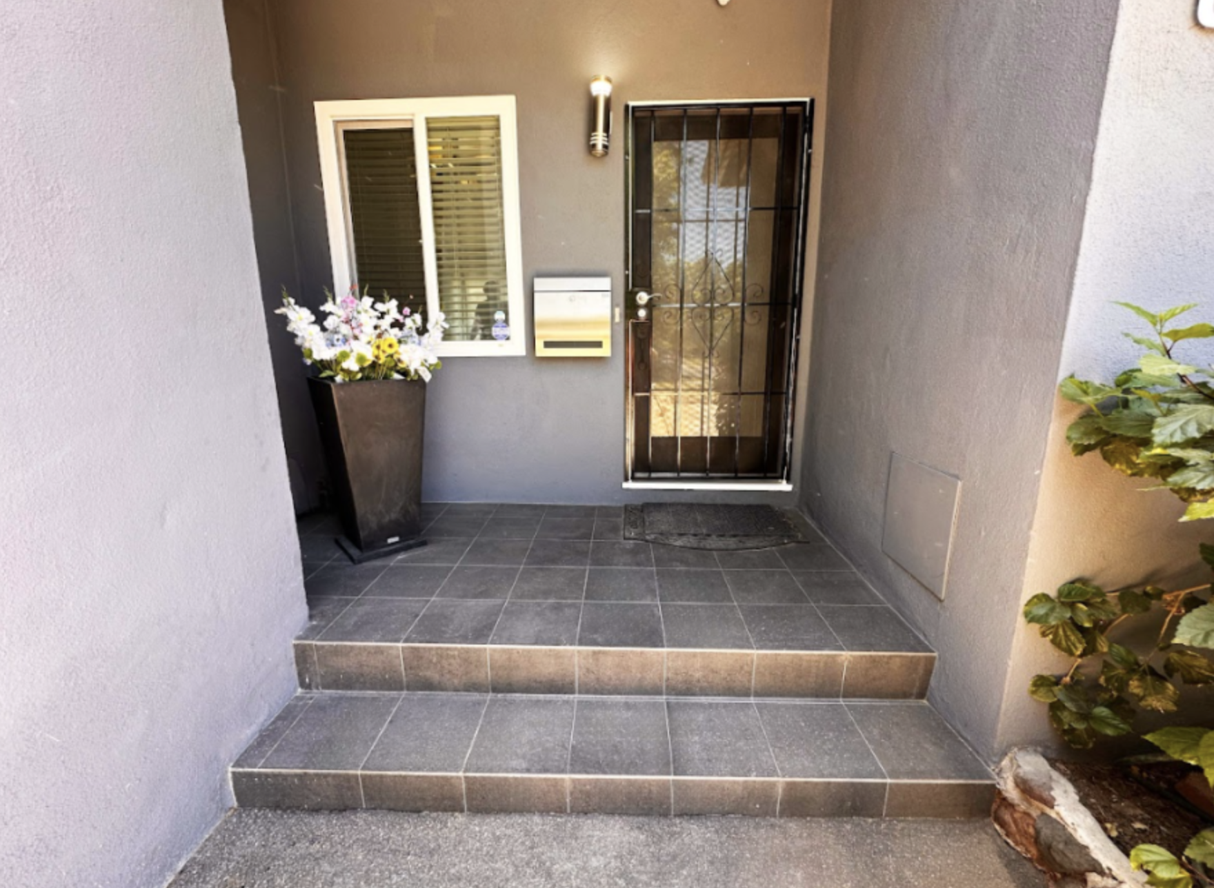 House for Rent - Northridge, CA - Фото 2