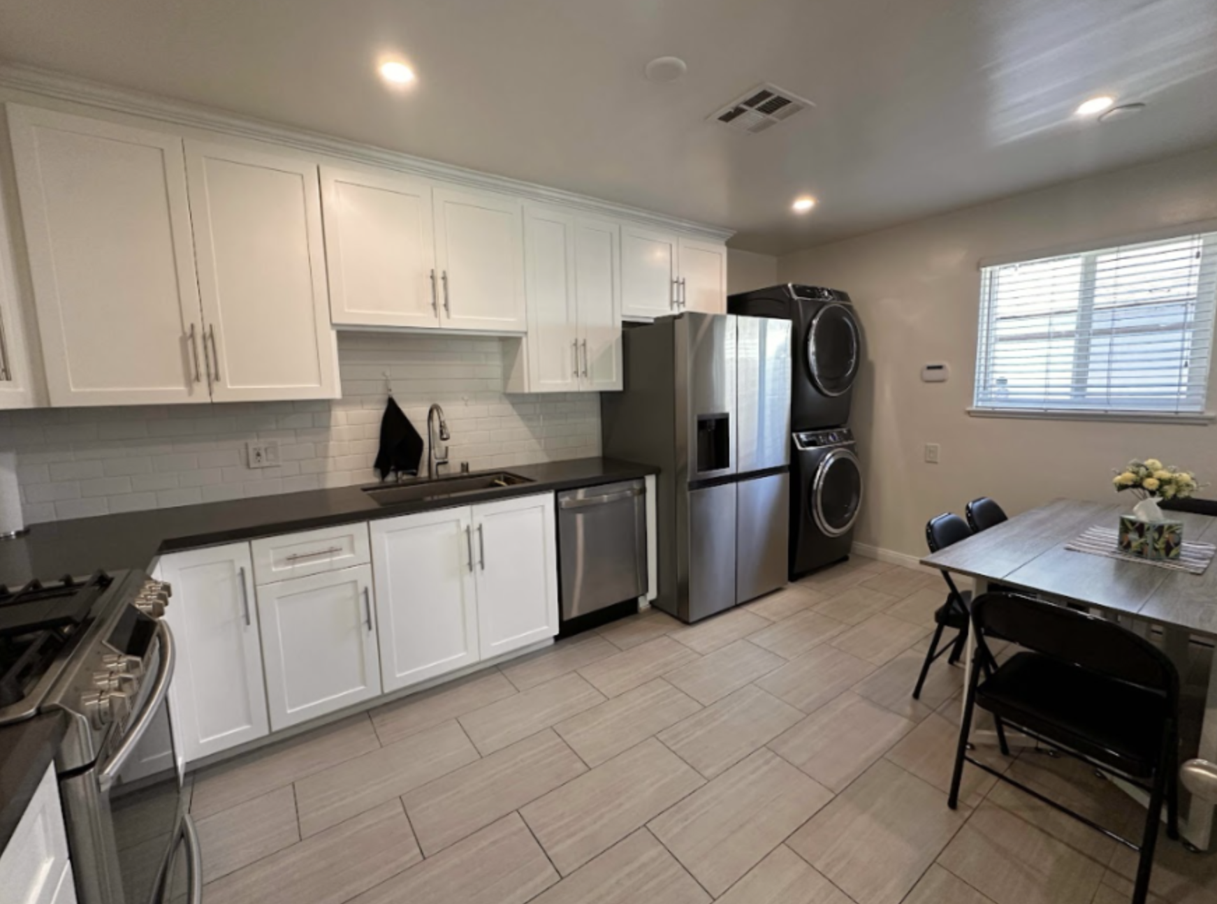 House for Rent - Northridge, CA - Фото 4