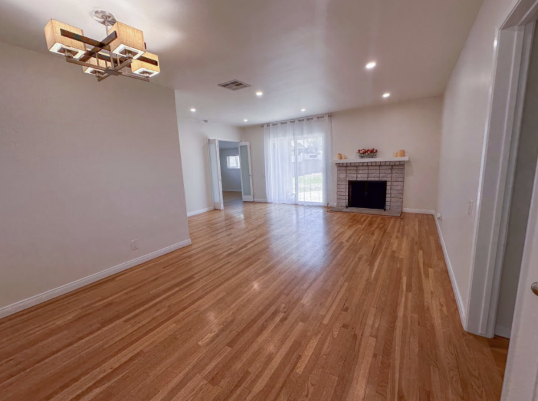 House for Rent - Northridge, CA - Фото 5