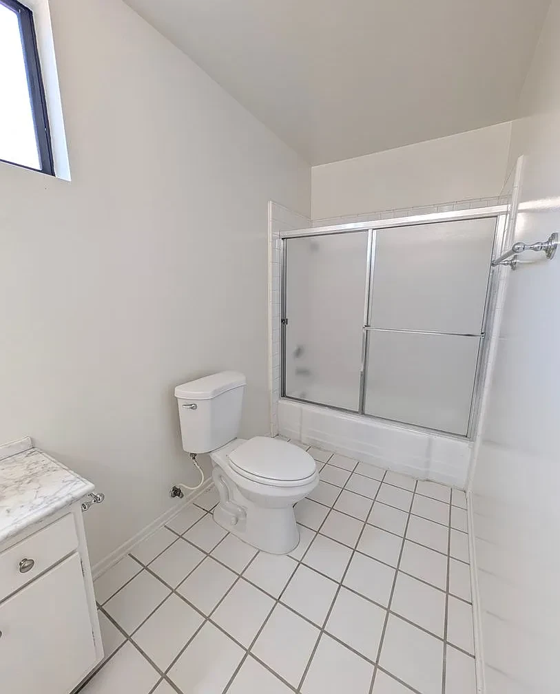 3BD, 2BA квартира ниже Ventura Blvd - Фото 6