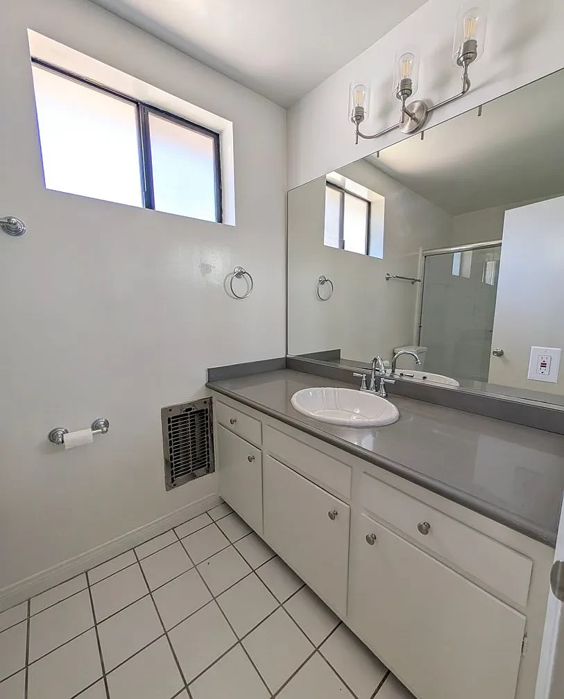 3BD, 2BA квартира ниже Ventura Blvd - Фото 11