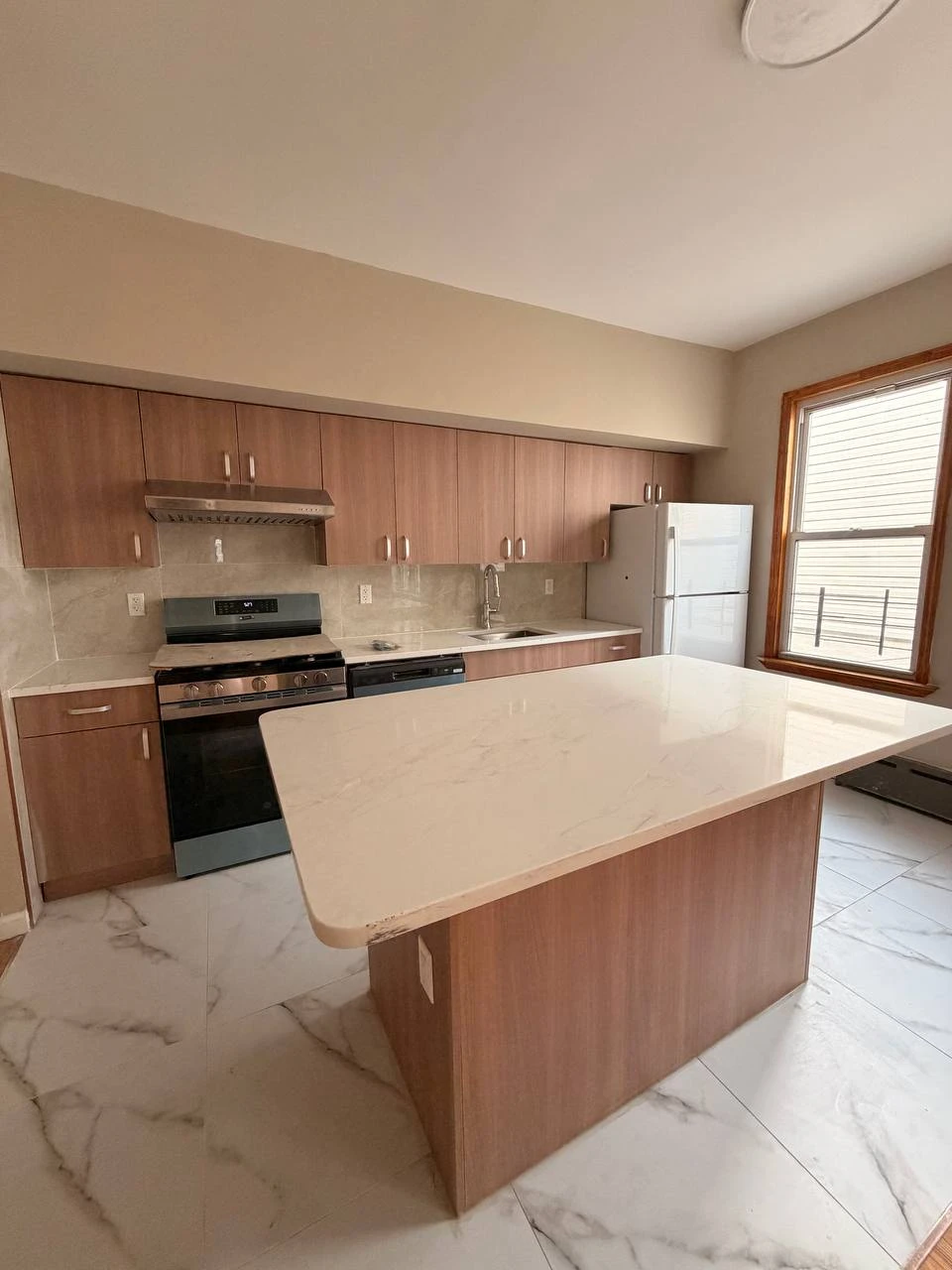Сдается 3 bedroom 2 bathroom в Бейридж