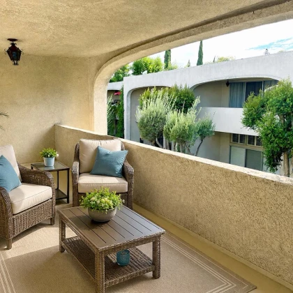 luxury-townhome-encino-photo