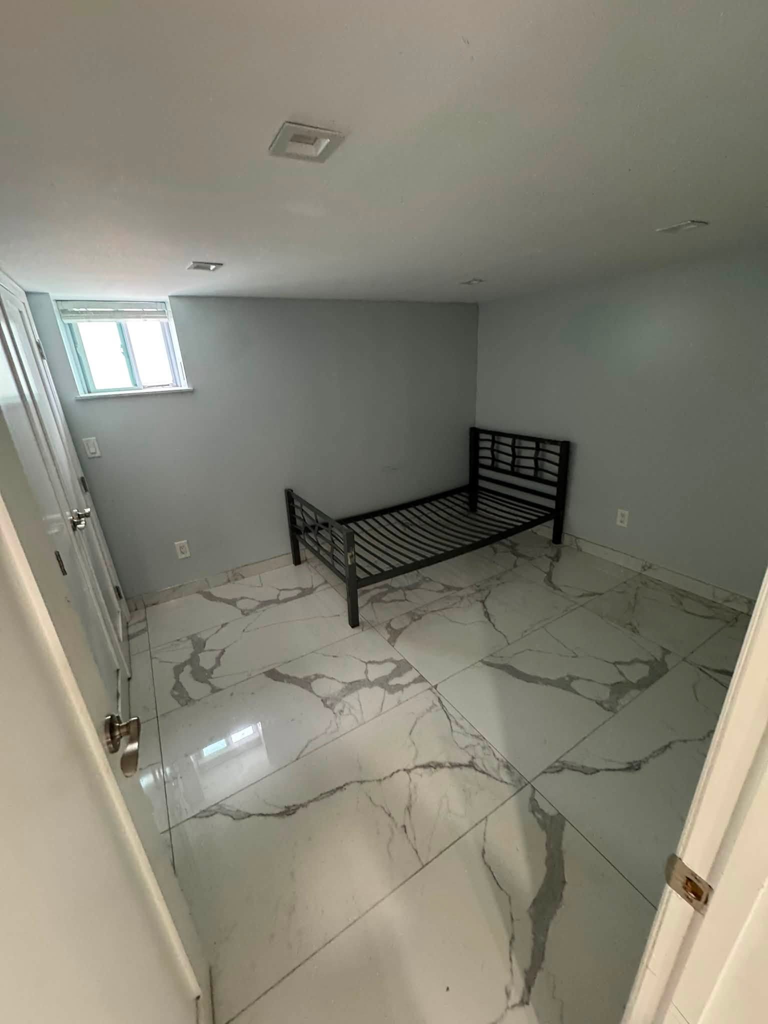 Spacious 4-Bedroom, 3-Bath Rental - Фото 9