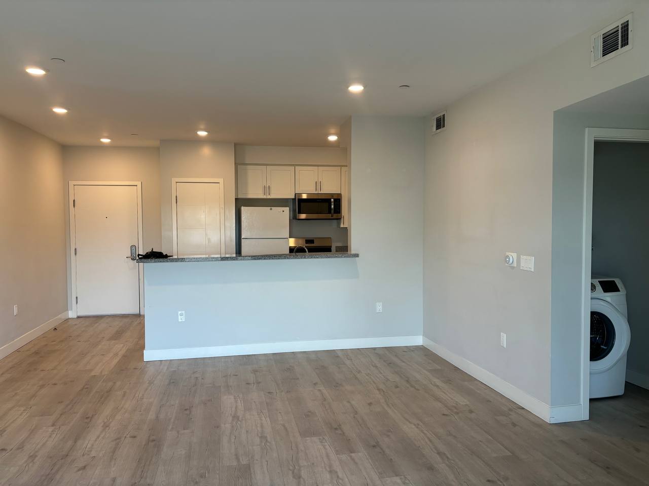 3BD, 2BA квартира в здании с детской комнатой и спортзалом - Фото 5