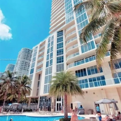 oceanfront-room-for-rent-in-sunny-isles-beach-2100month-all-inclusive-photo