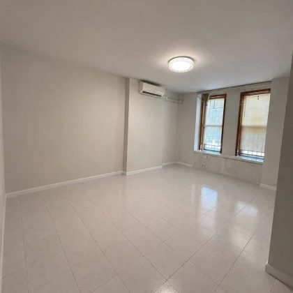 no-broker-fee-apartment-for-photo