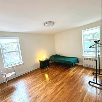 newly-renovated-room-for-rent-photo