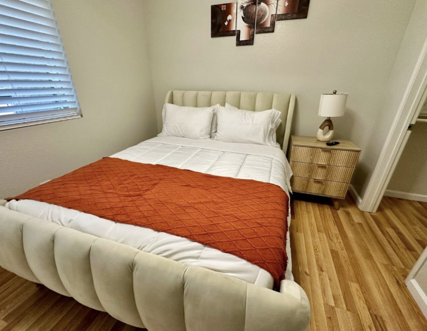 Fully furnished 2B, 2B Condo for rent - Фото 9