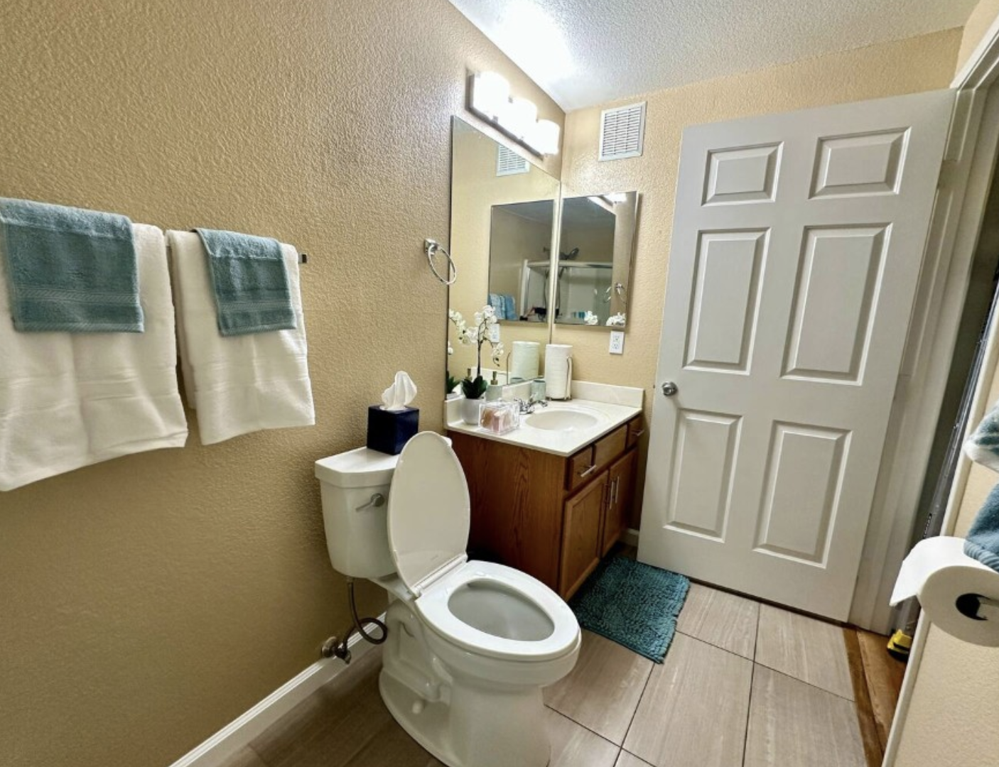 Fully furnished 2B, 2B Condo for rent - Фото 13