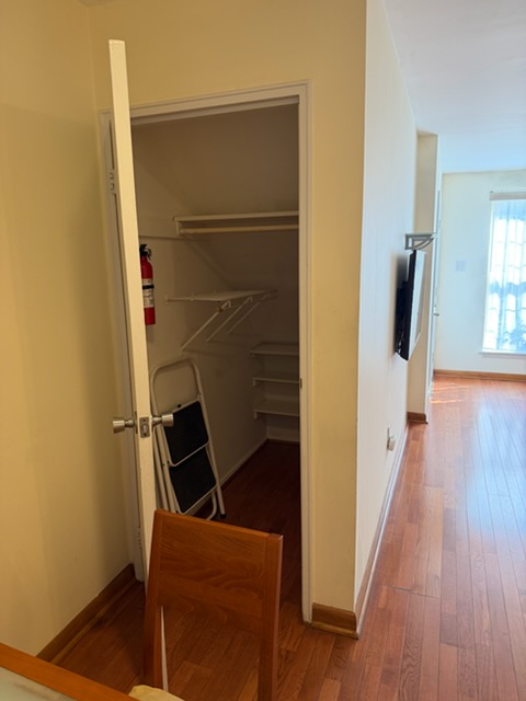 Well-Maintained 1 Bedroom, 1 Bathroom - Фото 6