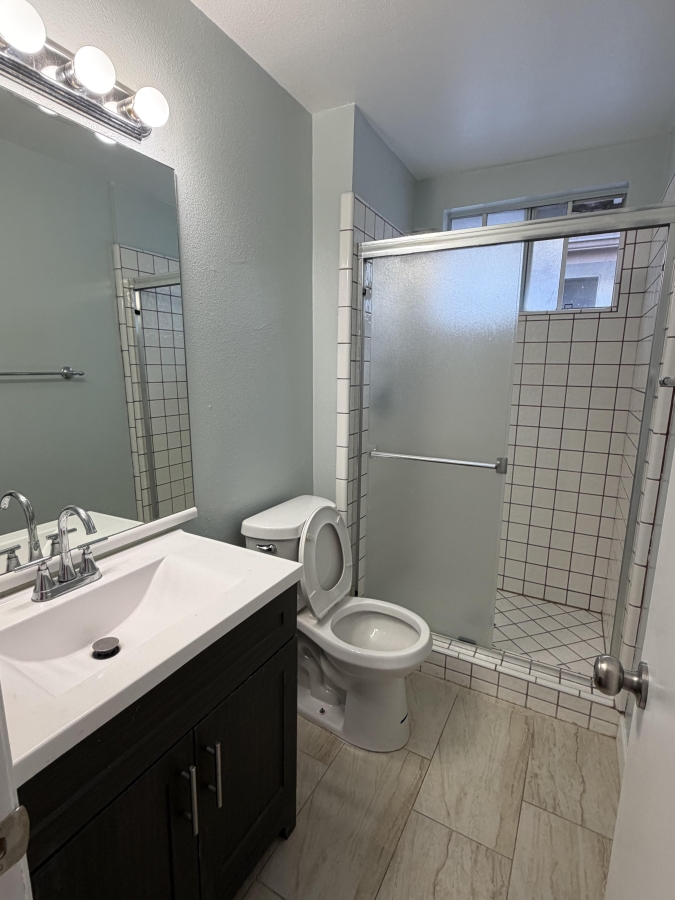 Condo for Rent - Tarzana, CA - Фото 11