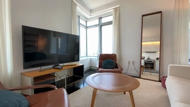 Beautifully Furnished 2 Bedroom Apartment high-floor unit - Фото 10
