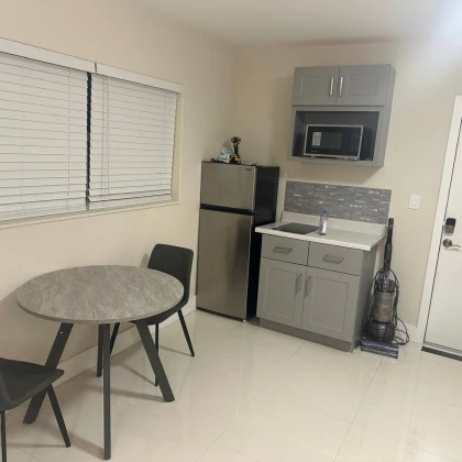 sdaetsya-studiya-v-hollywood-florida-photo
