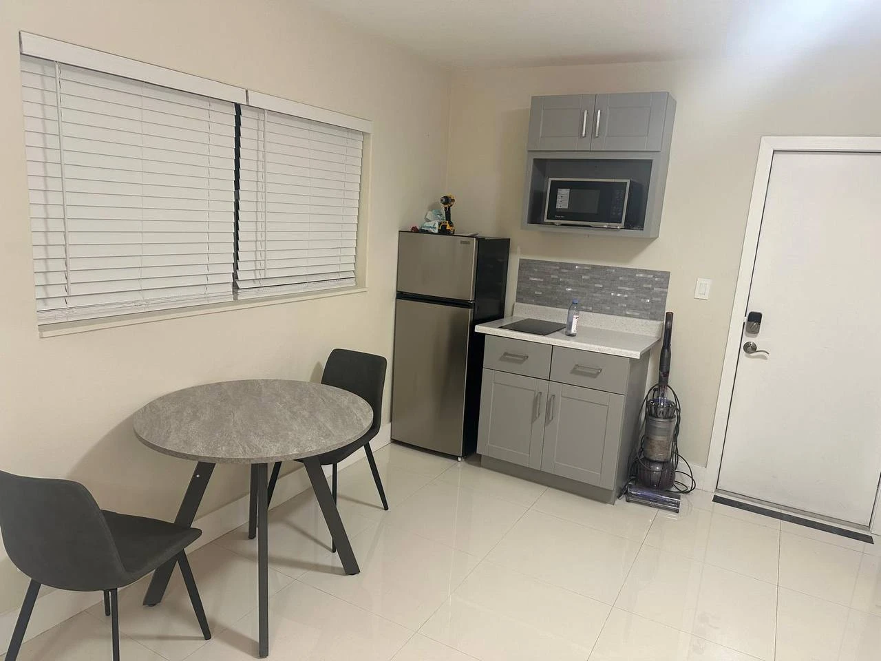 Сдается студия в Hollywood, Florida