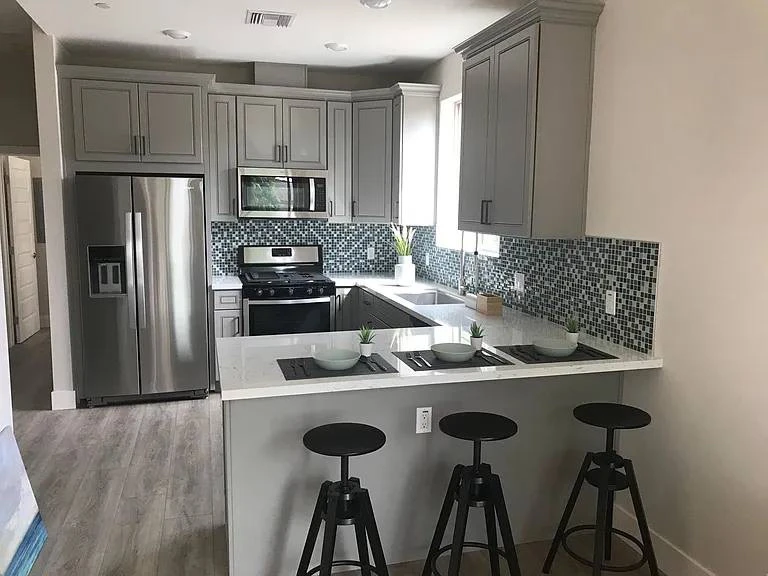 NoHo Arts District! Townhouse with garage and private rooftop deck!