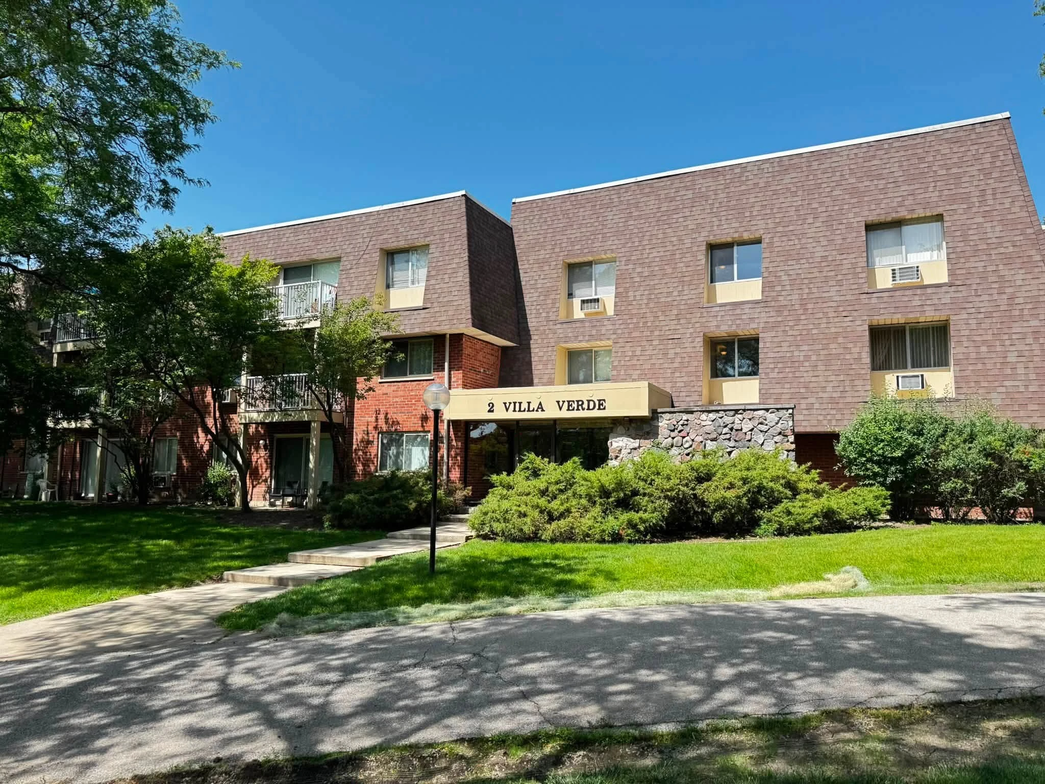Просторная 2-комнатная квартира в аренду в Buffalo Grove
