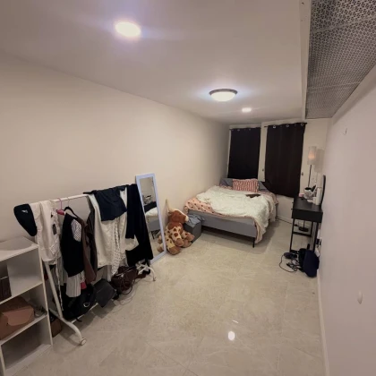 2-bedroom-apartment-for-rent-1-photo