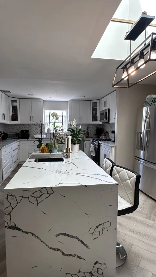 Beautiful Remodeled House for Rent - Reseda,CA
