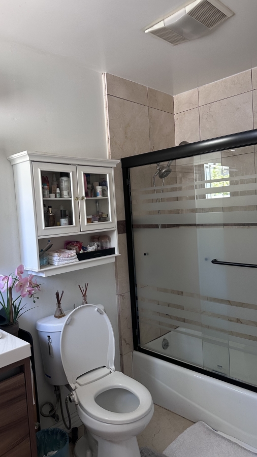 Beautiful Remodeled House for Rent - Reseda,CA - Фото 7
