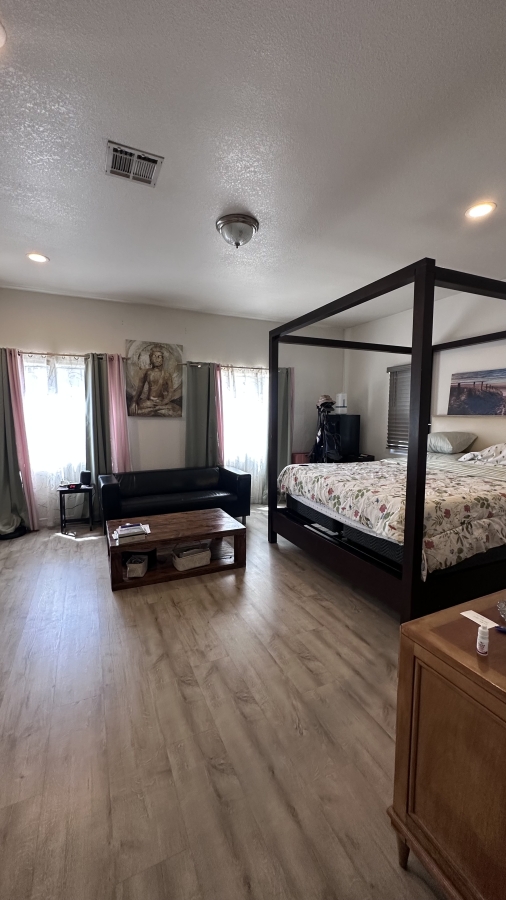 Beautiful Remodeled House for Rent - Reseda,CA - Фото 9