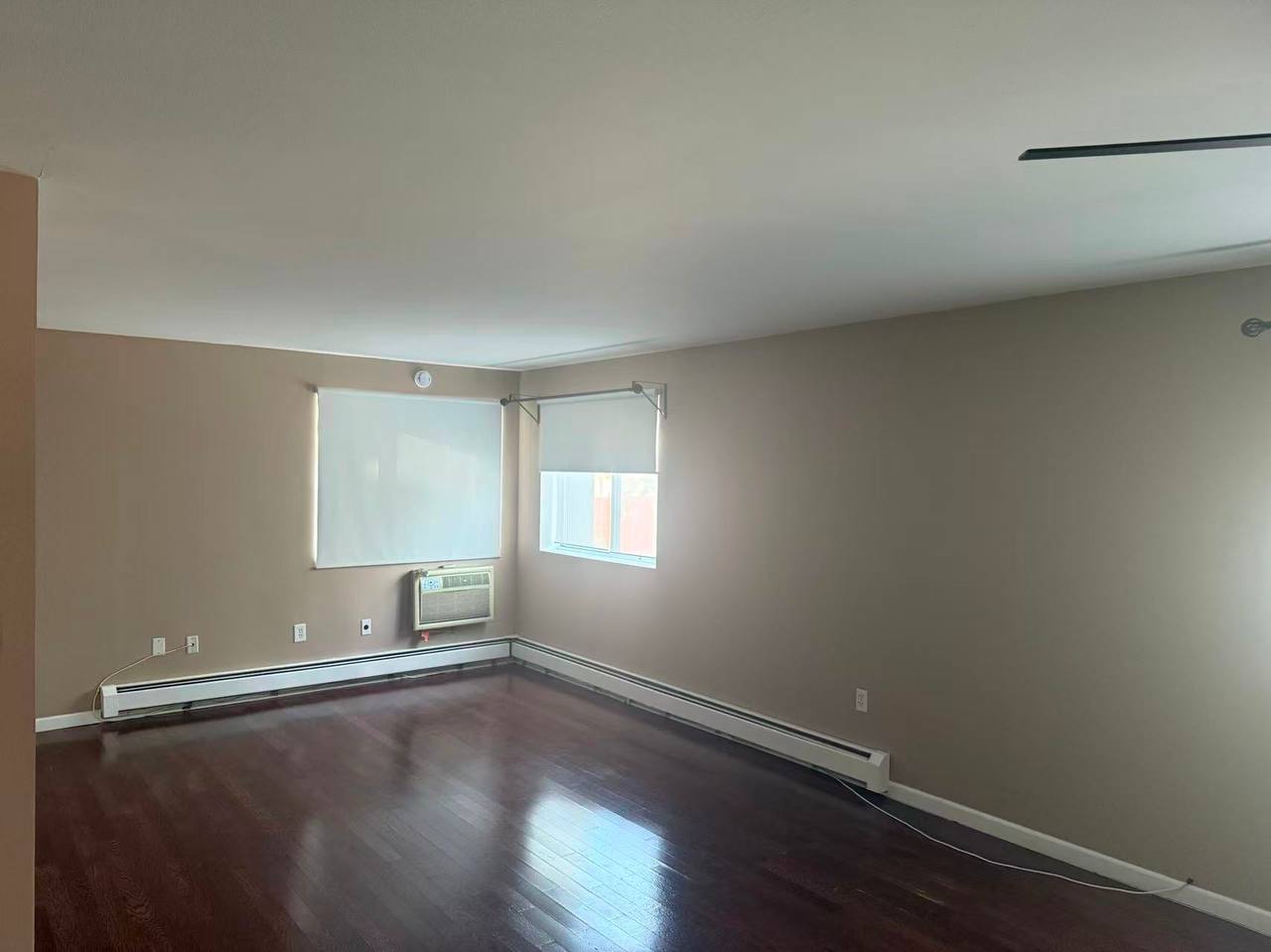 $1900 For Rent Beautiful 1-Bedroom Condo Staten Island, NY 10305 - Фото 2