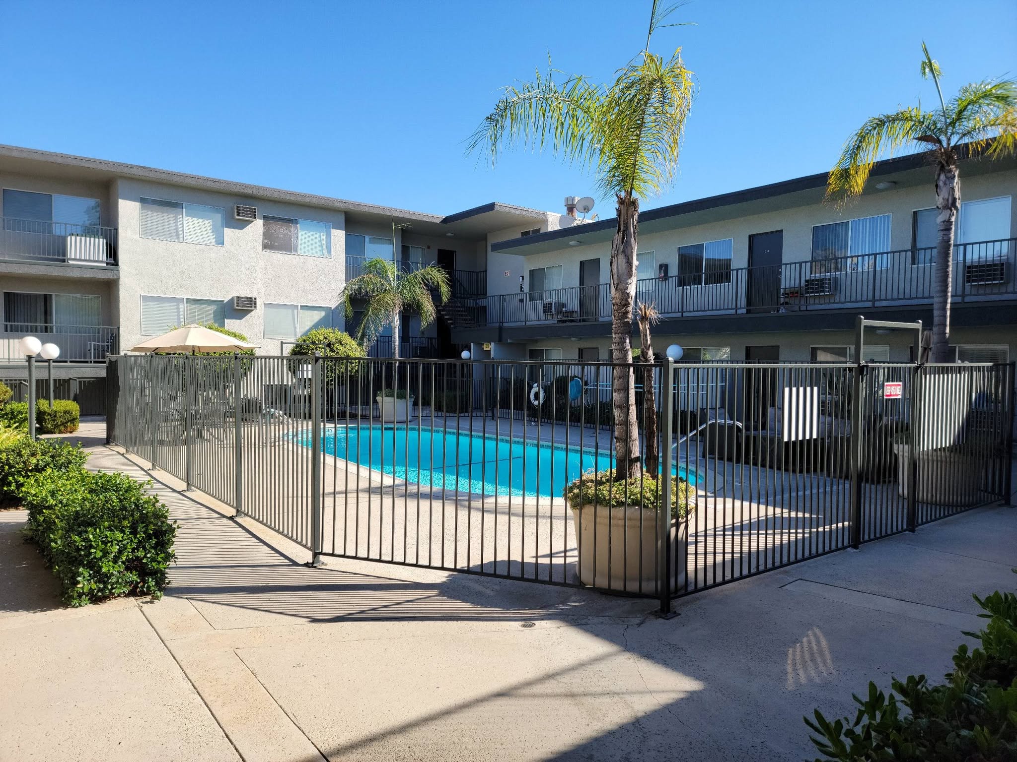 Room for rent in a shared 1BR - Фото 4