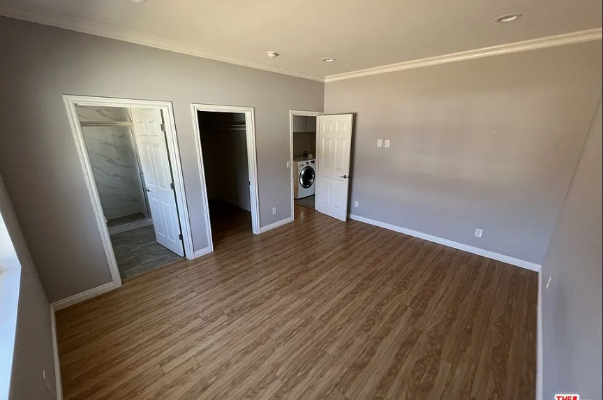 Back House for Rent - Sunland, CA - Фото 6