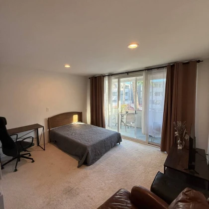 sdaiotsya-komnata-v-sherman-oaks-1-photo