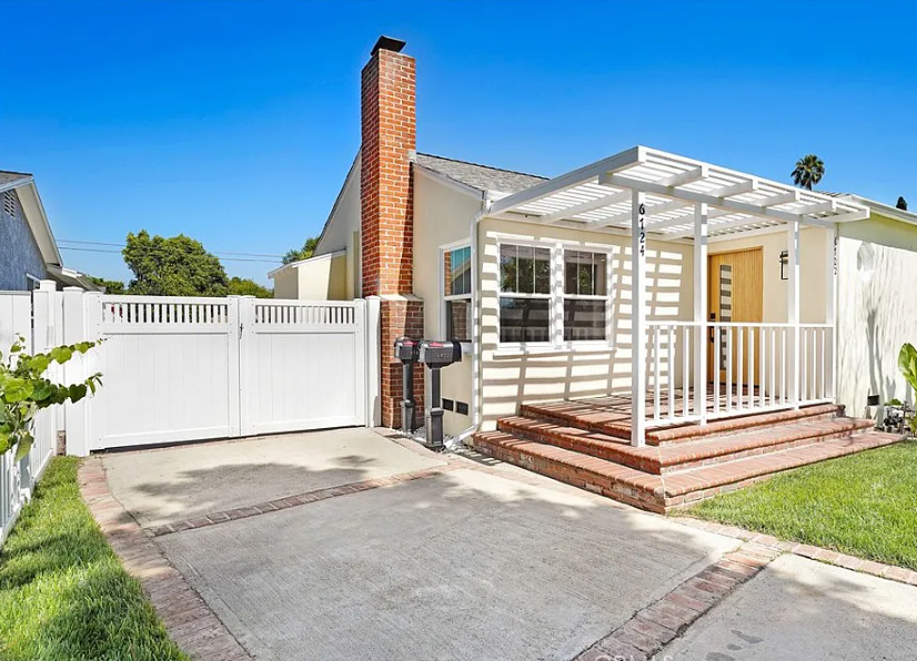 Main House for Rent with ADU - Van Nuys, CA - Фото 10