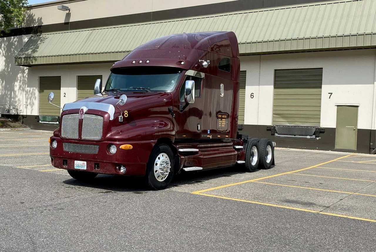 Kenworth T2000 with Cummins N14 1998 year