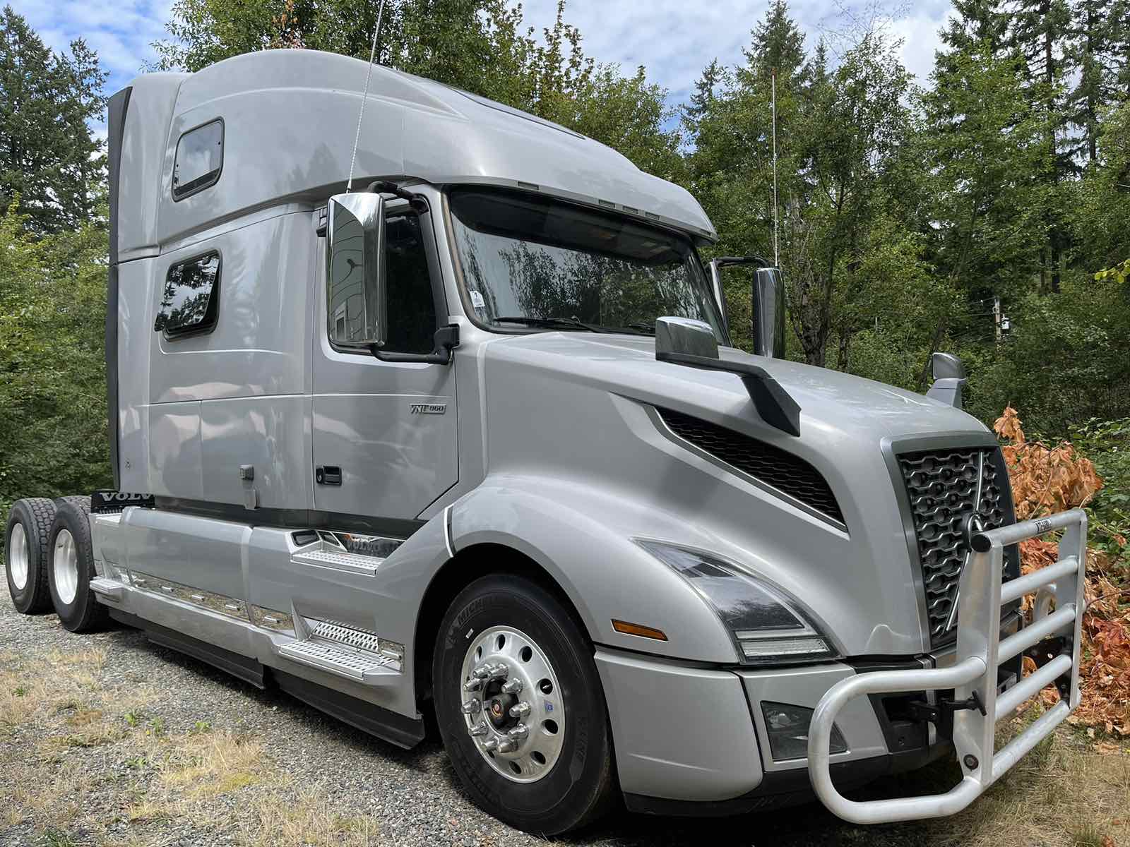 2020 Volvo VNL 860 550k miles D13 505 horse - Фото 2