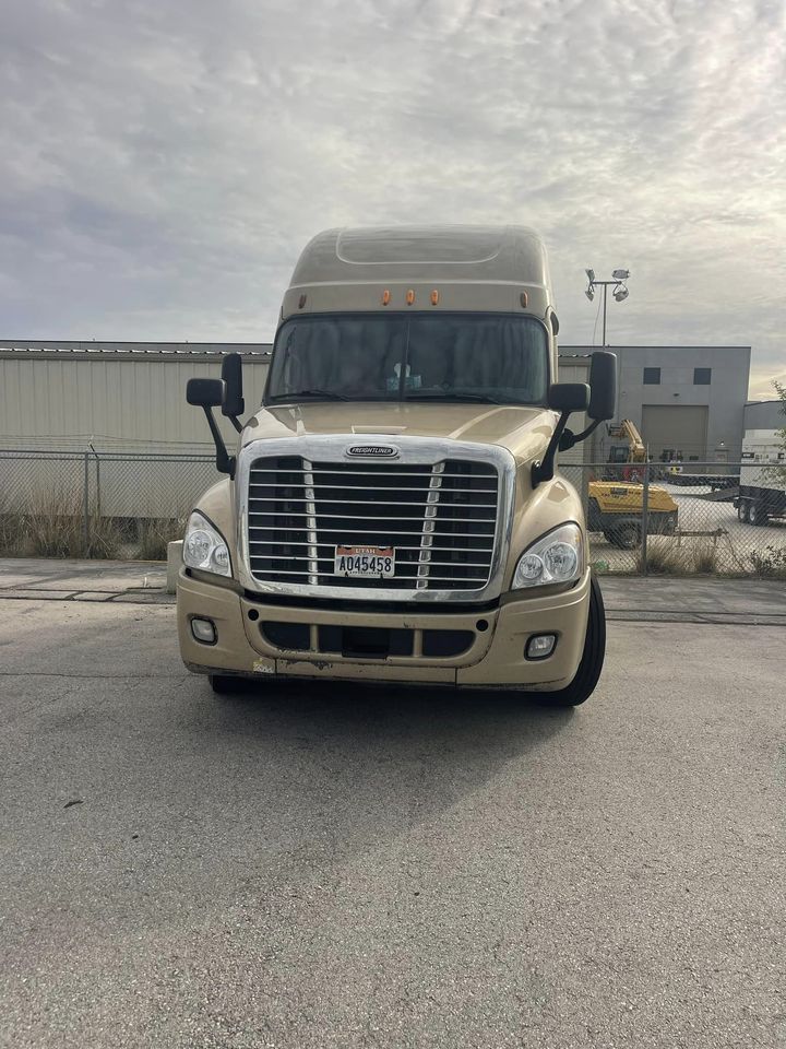 Продажа 2014 Freightliner Cascadia - Фото 5