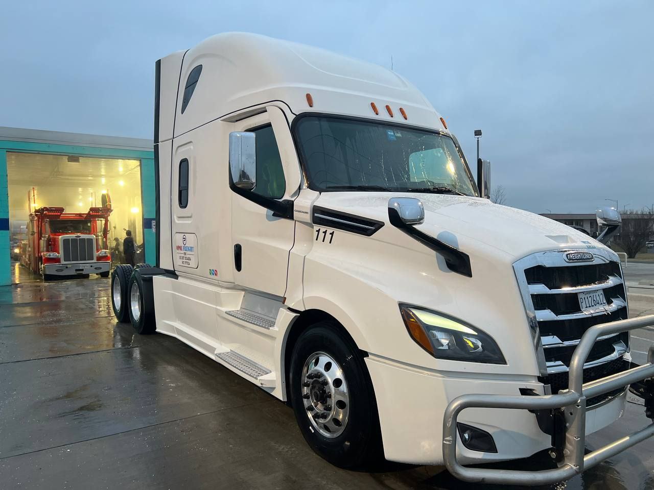 В наличии 2022 Freightliner Cascadia в LEASE! Всего $1400 в неделю! - Фото 4