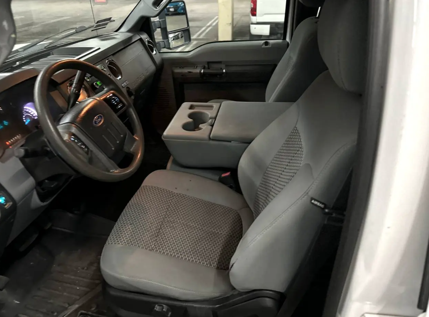 2011 Ford F-350 SD XLT Crew Cab Long Bed 4WD - Фото 3