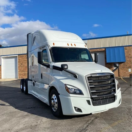 photo-2023-freighter-cascadia-for-sale