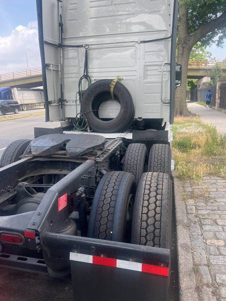 Volvo VNL 860 for Sale - Фото 6