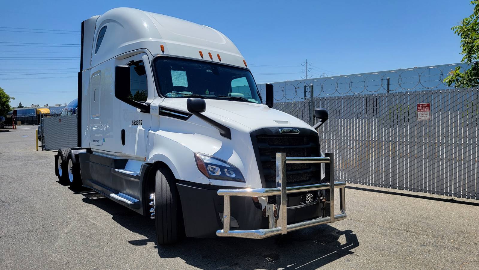 Продажа 2018 Freightliner Cascadia - Фото 2