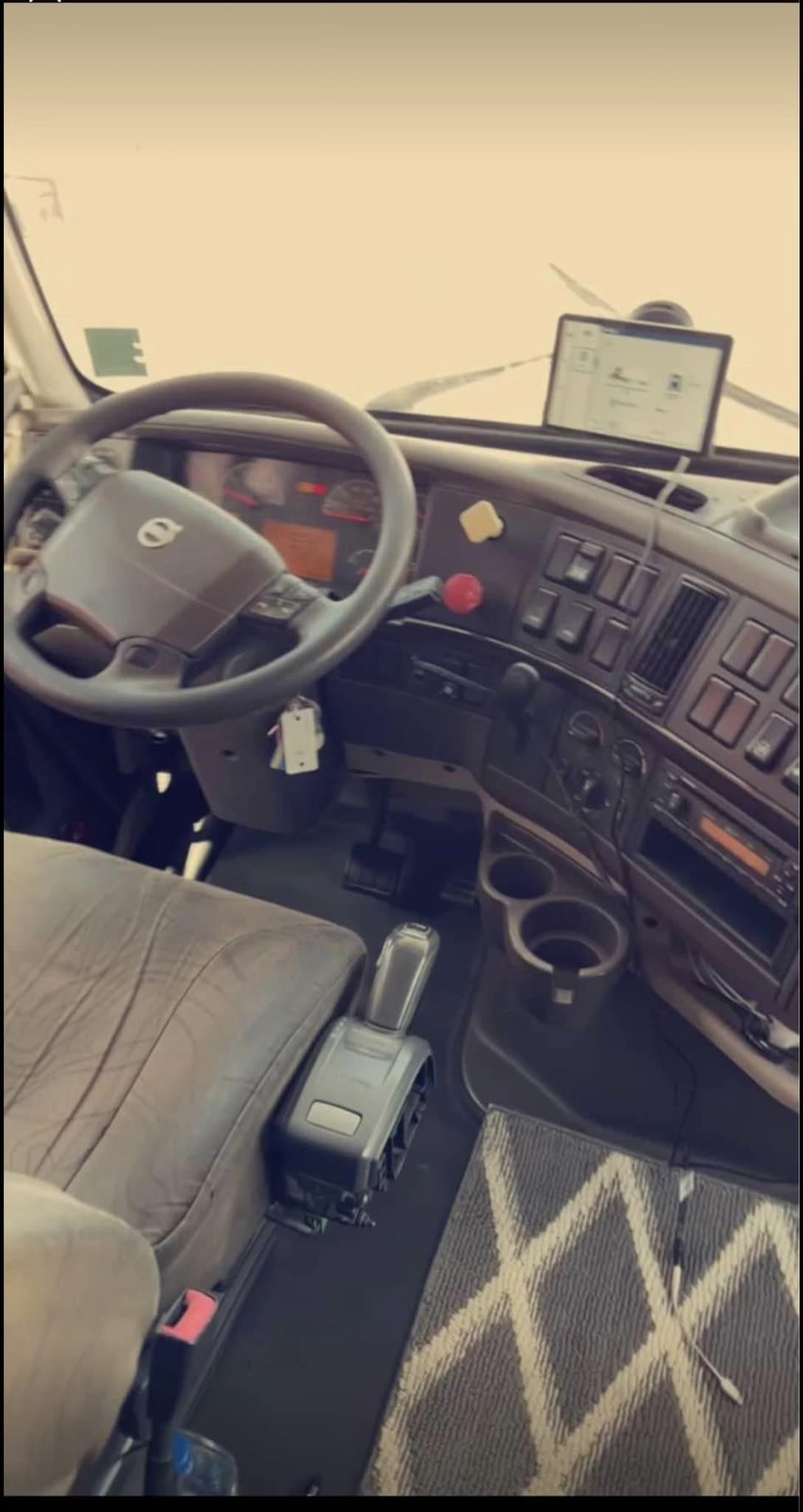Volvo VNL 630 for Sale - Фото 3