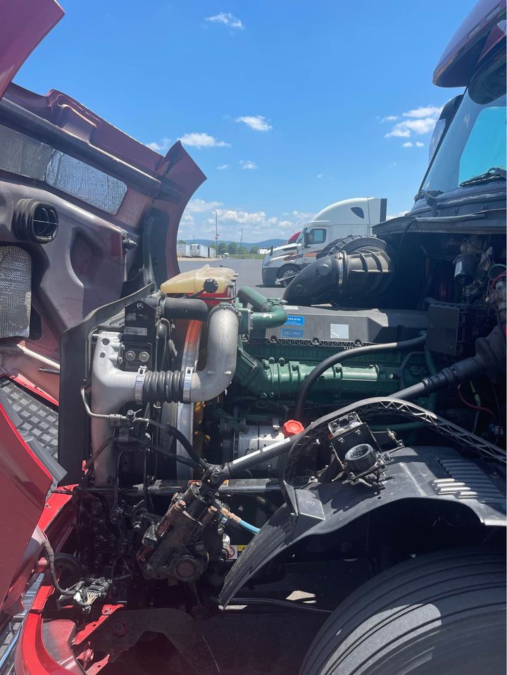 Volvo VNL 670 for Sale - Фото 6