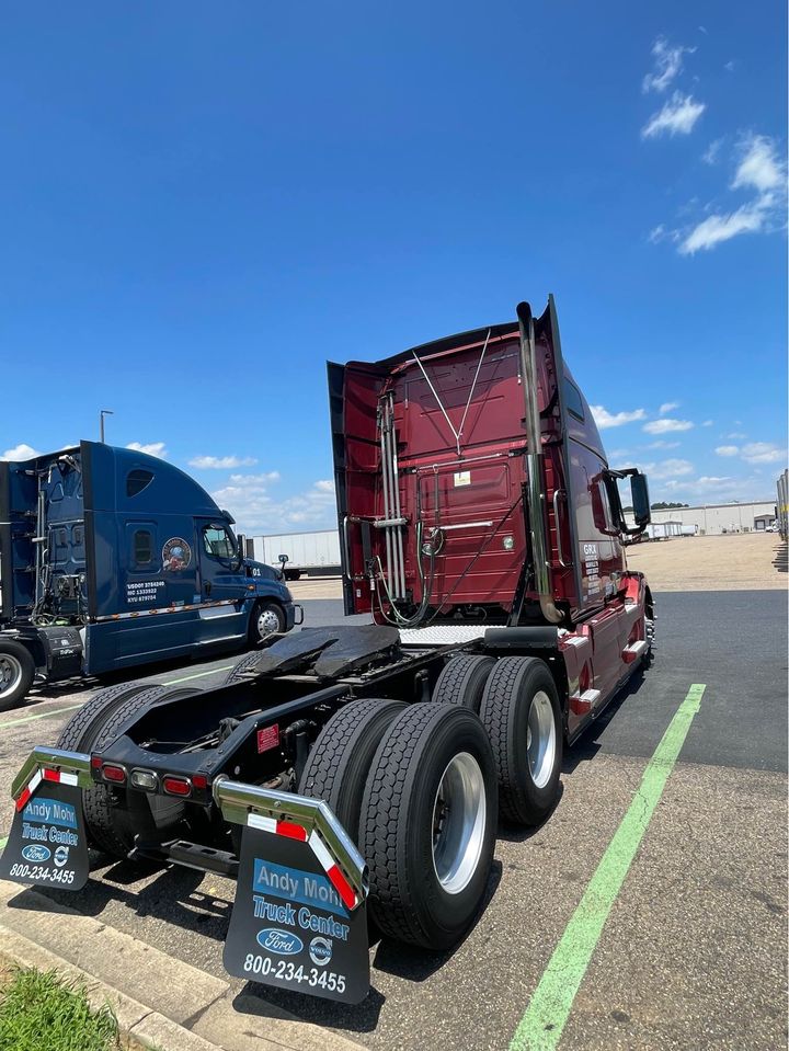 Volvo VNL 670 for Sale - Фото 8