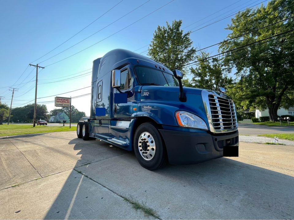 Cascadia Freightliner 2016 DD15 - Фото 4