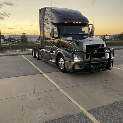 photo-prodayetysya-volvo-670-2015