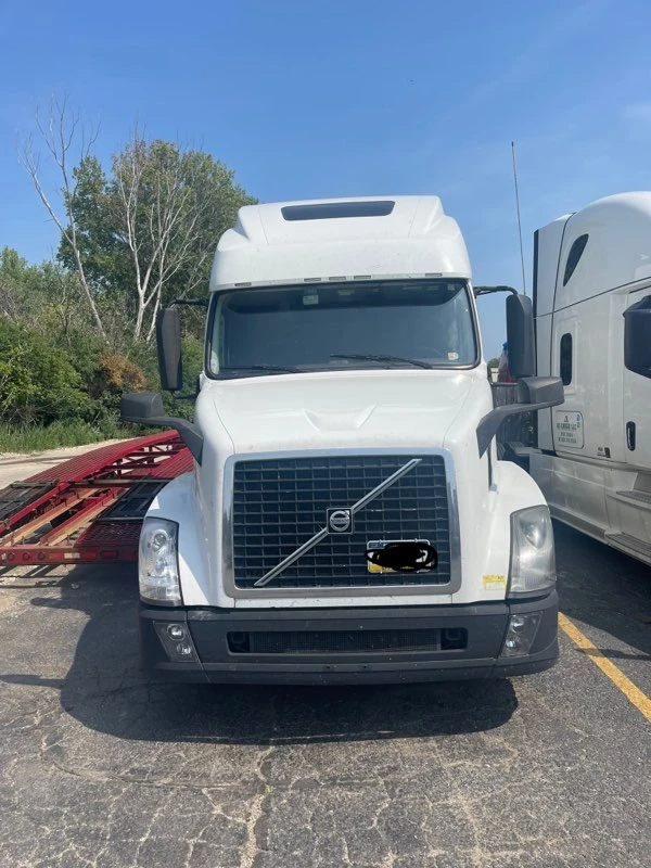 Volvo VNL 670 for Sale
