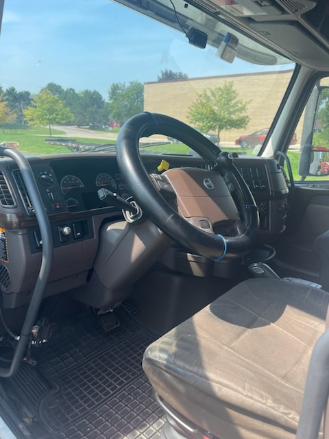 Volvo VNL 670 for Sale - Фото 6