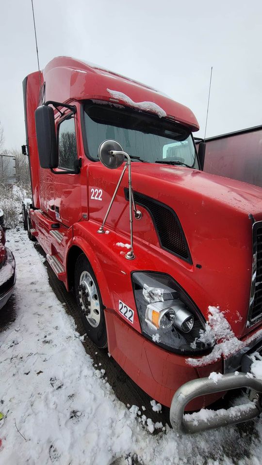 2011 Volvo VNL 670 For Sale - Фото 10